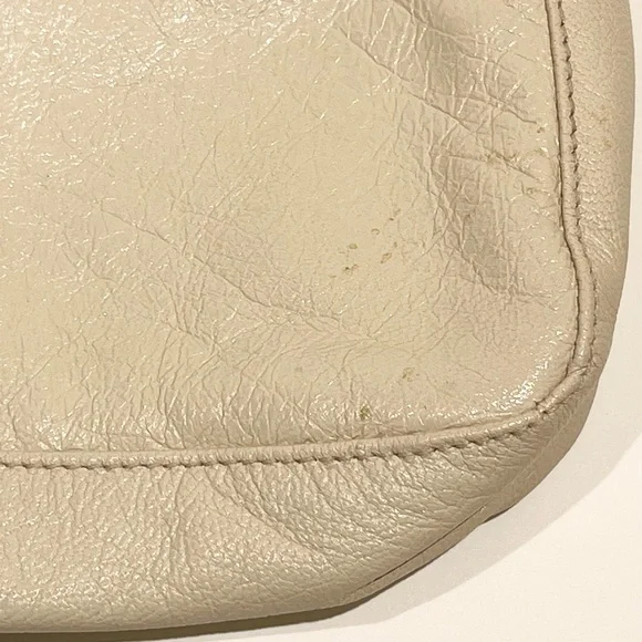 Fendi Y2K Vintage Cream Crossbody Pochette with COA
